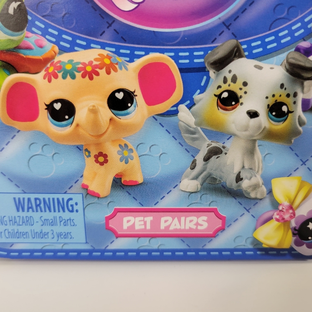 Littlest Pet Shop LPS Gen 7 Series 4 Pet Pairs Mystery Box 2 Pets 4 Surprises - Picture 2 of 8